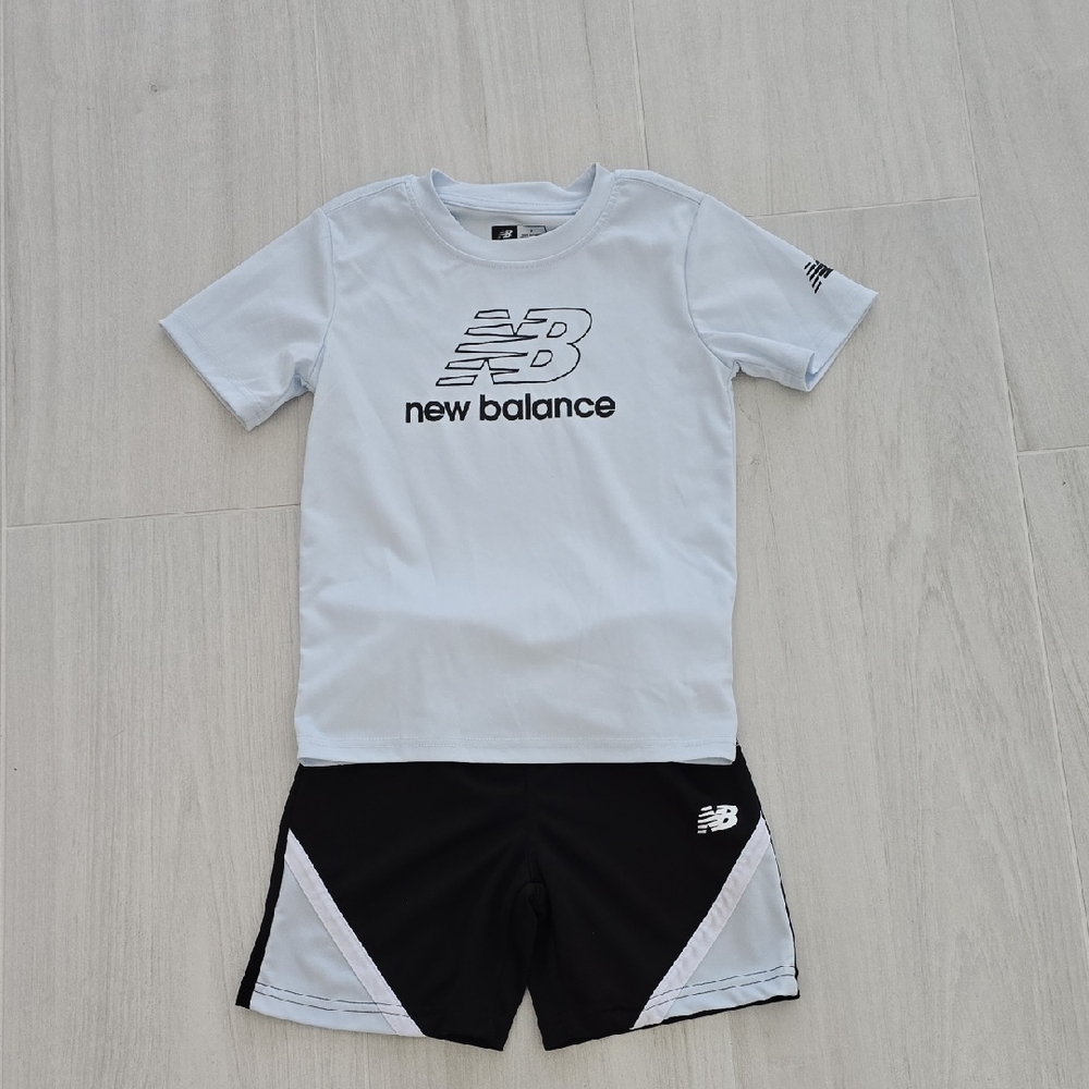 New Balance Kids Light Blue Logo Tee & Black Shorts Set Boys Size 7